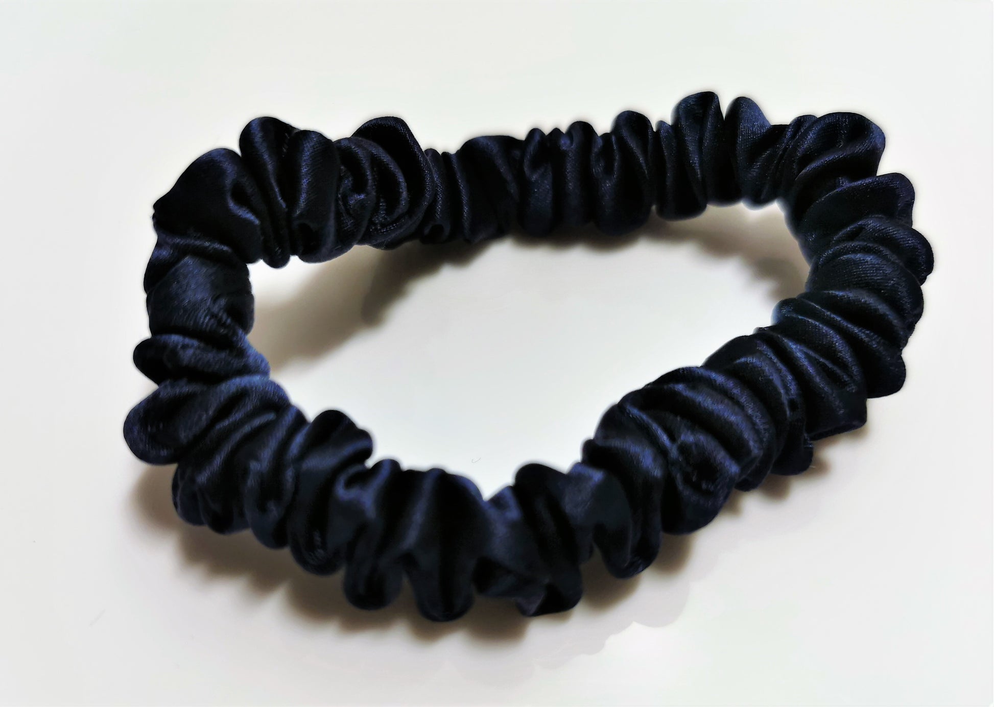 Pure Mulberry silk scrunchie (small) - Ziba Copenhagen